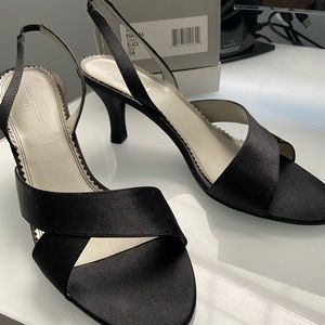 Liz Claiborne Marissa Sling back open toe kitten heel sandals size 10